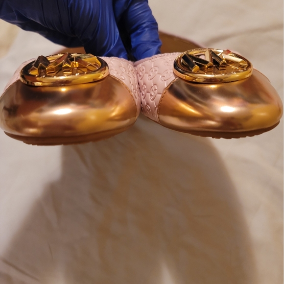 MICHAEL KORS Ballet Flats Pink With Gold Logo & Toe Caps Size 7.5 - Picture 5 of 13